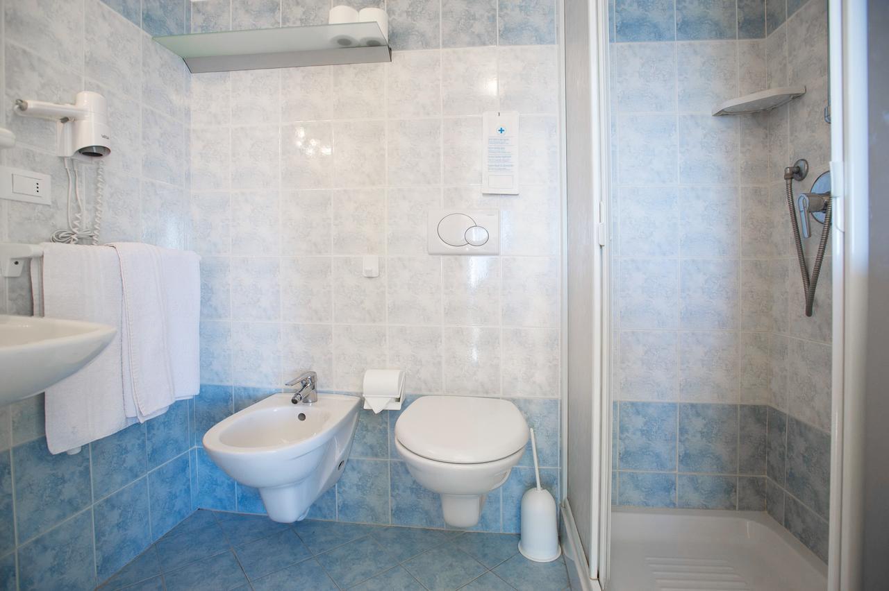 Hotel Lido Pietra Ligure Esterno foto